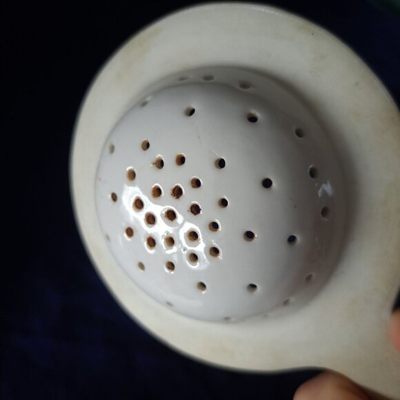 Nippon Hand Painted Porcelain Tea Strainer With Floral Design - Picture 9 of 11